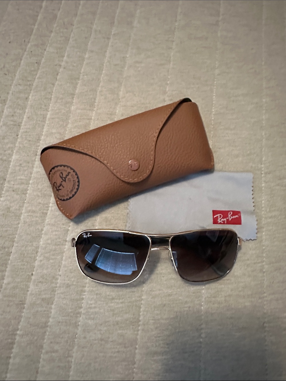 Ray-Ban Gold & Tortoise Sunglasses with brown gradient lenses